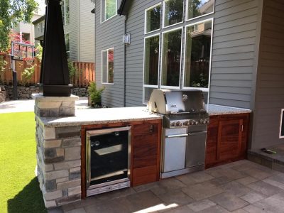 Outdoor Kitchen
