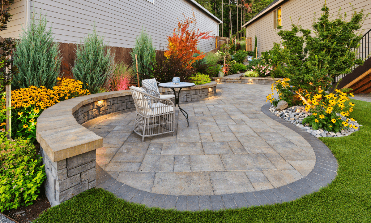 Backyards_ Designed for Living